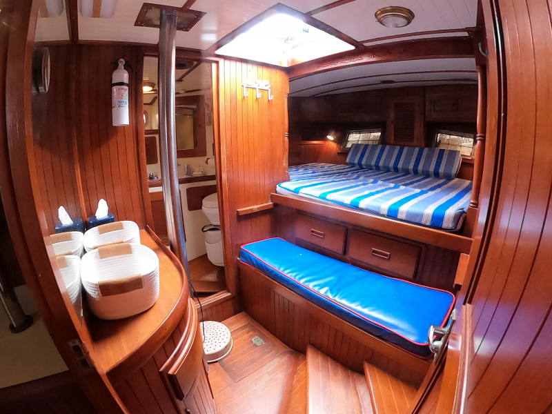 1986 Vagabond Bluewater