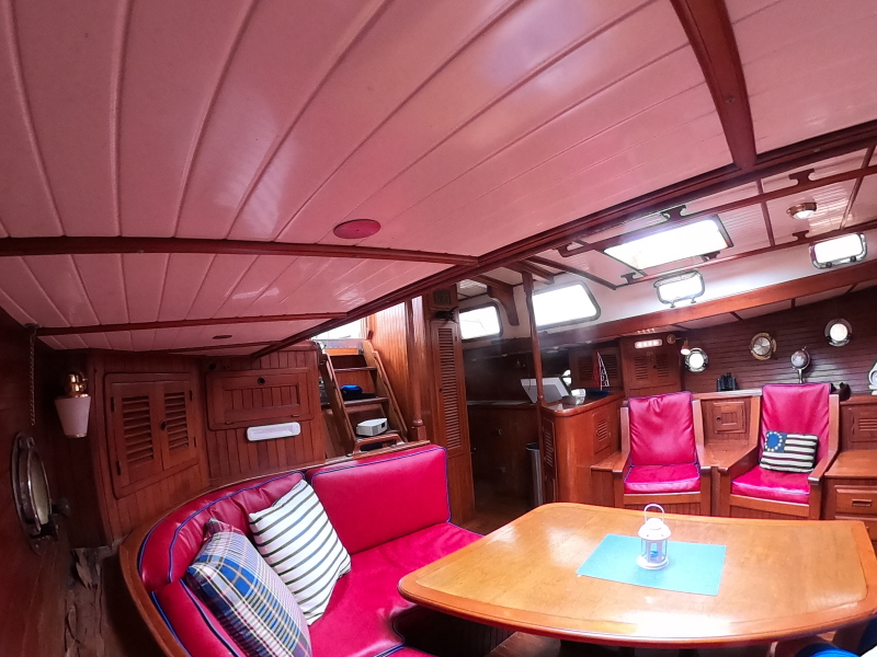 1986 Vagabond Bluewater