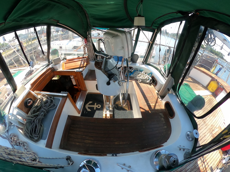 1986 Vagabond Bluewater