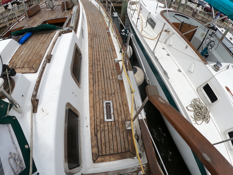 1986 Vagabond Bluewater