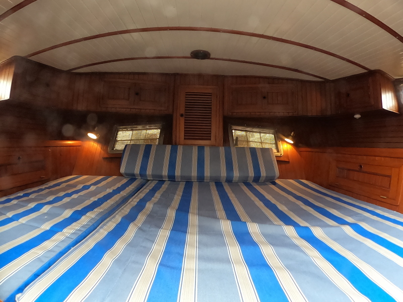 1986 Vagabond Bluewater