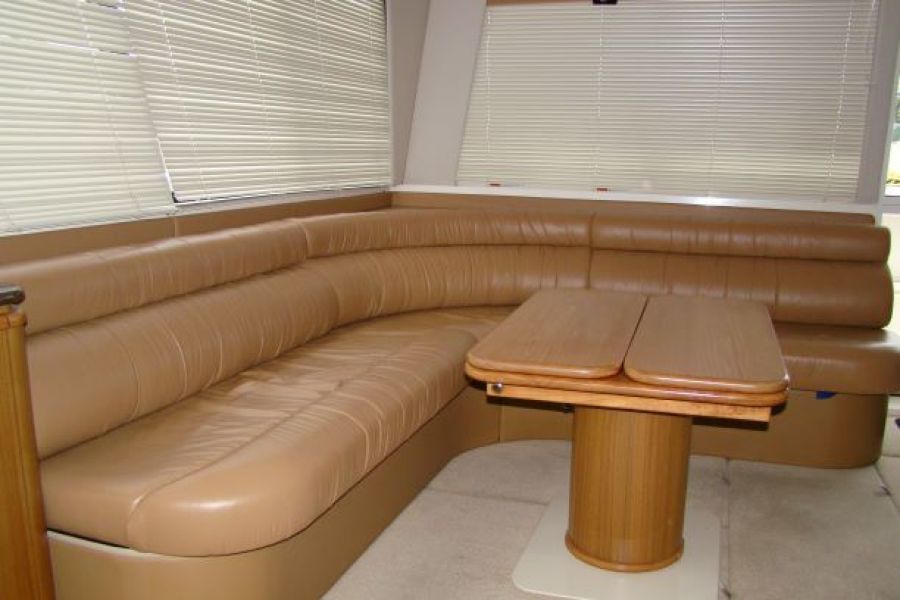 2002 Bayliner 4788 Pilot House