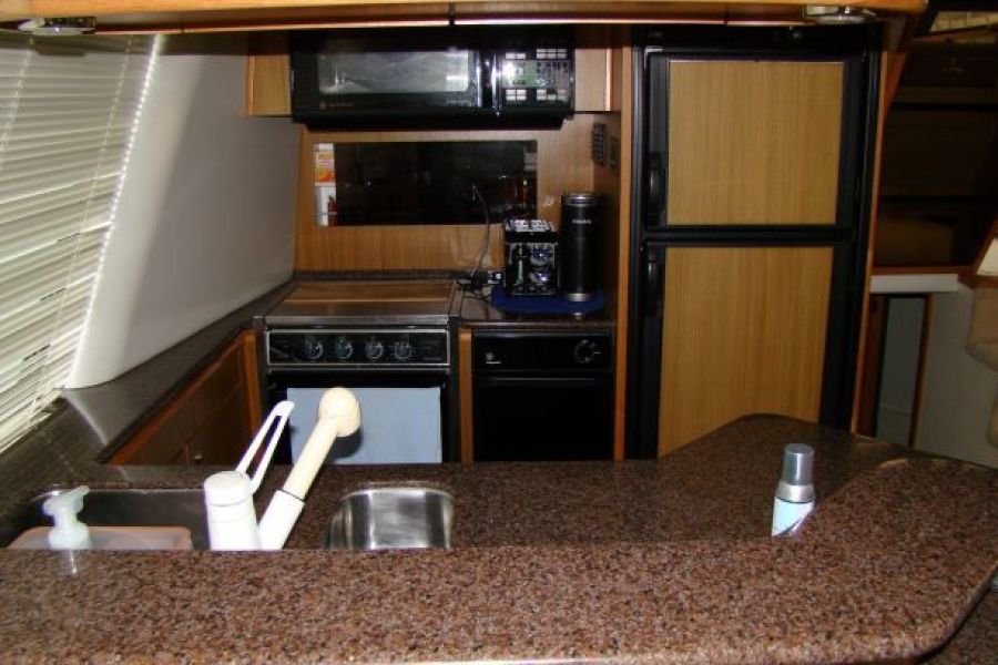 2002 Bayliner 4788 Pilot House