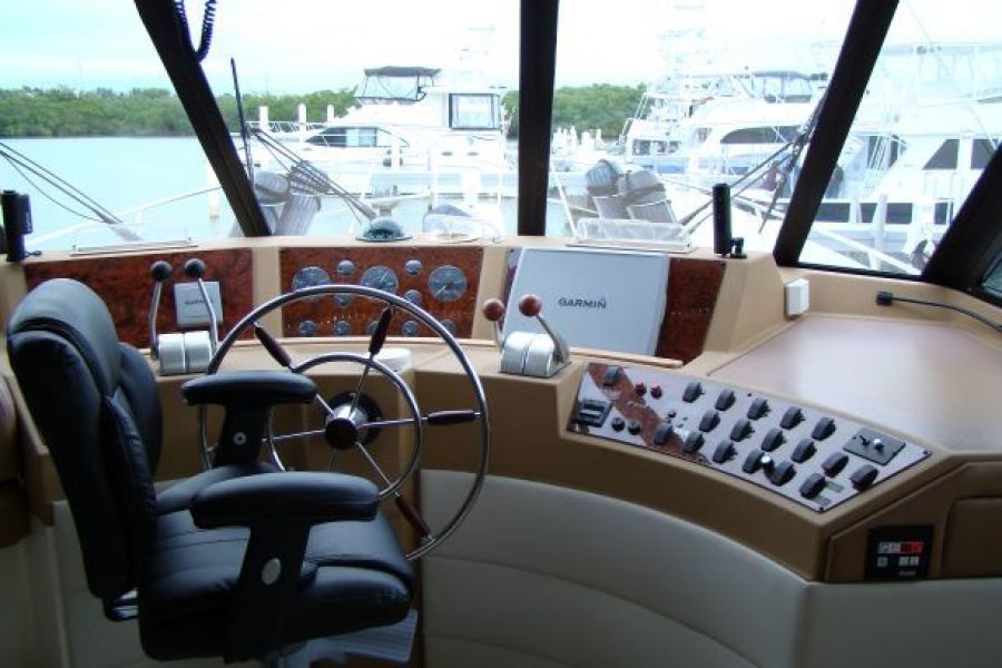 2002 Bayliner 4788 Pilot House