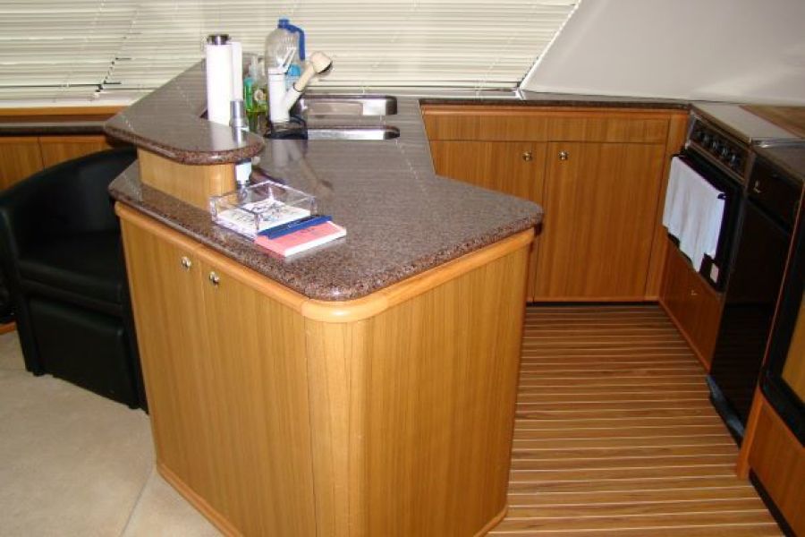 2002 Bayliner 4788 Pilot House