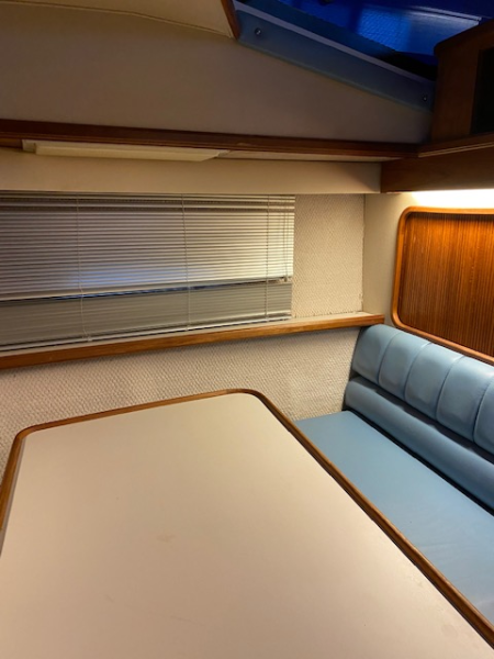 1989 Carver 3807 Aft Cabin