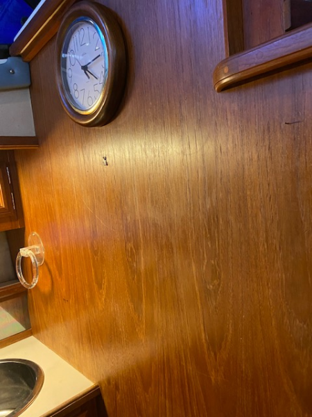 1989 Carver 3807 Aft Cabin