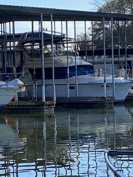 1989 Carver 3807 Aft Cabin