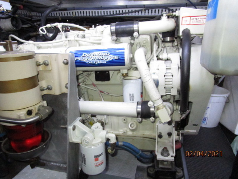 44' Carver port main engine