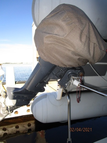 44' Carver tender outboard2