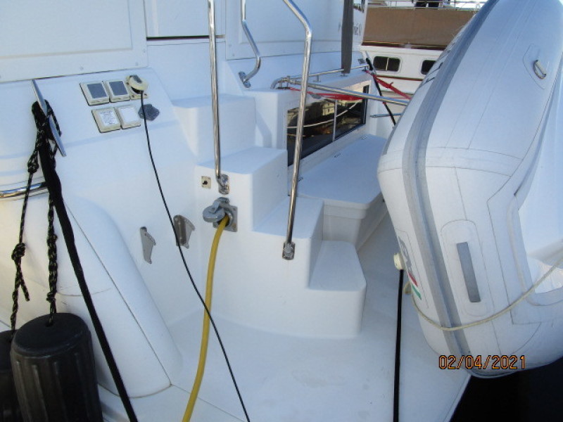 44' Carver swimplatform
