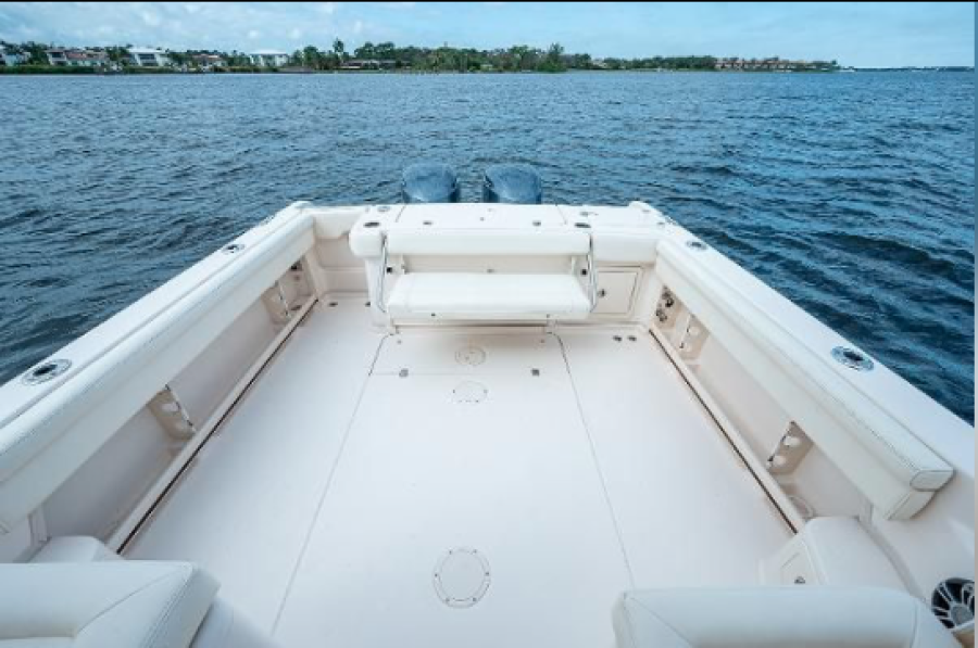 30' 2019 Grady-White Marlin 300