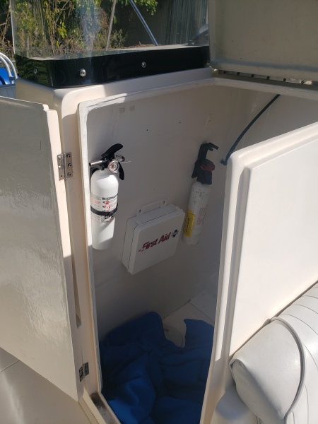 2004 Intrepid Center Console