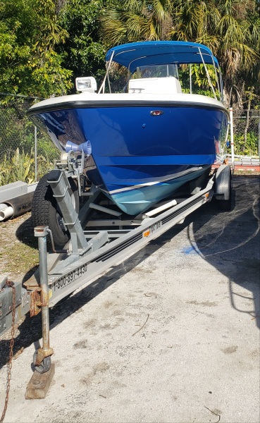 2004 Intrepid Center Console