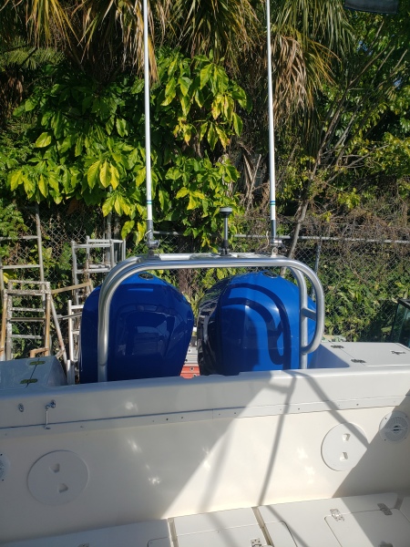 2004 Intrepid Center Console