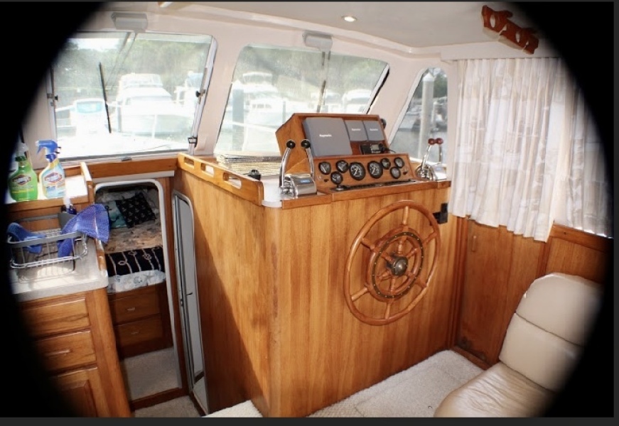1997 Mainship 350