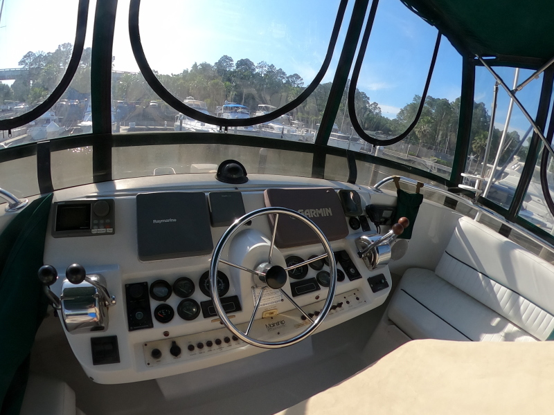 1997 Mainship 350