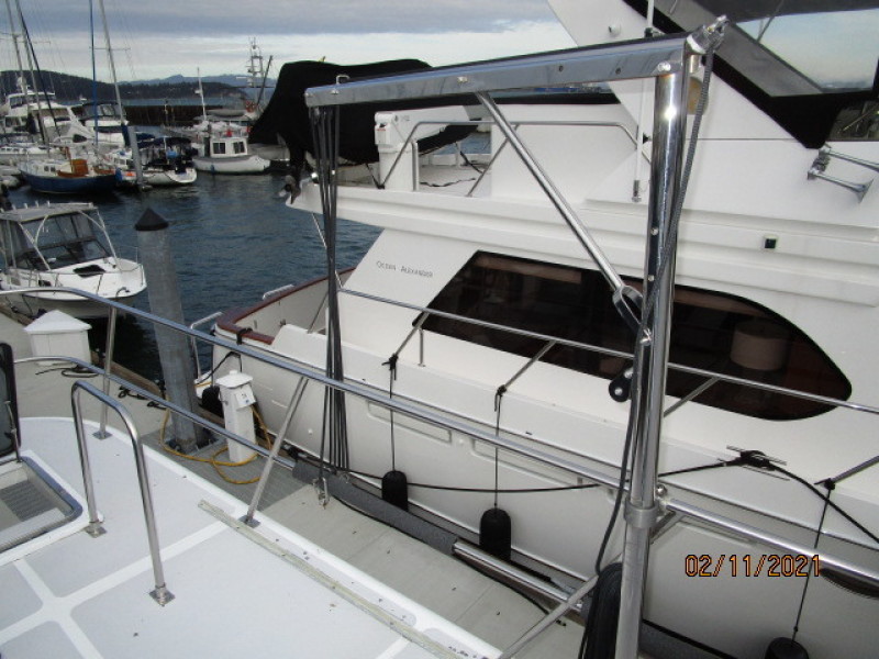 49' DeFever outboard davit
