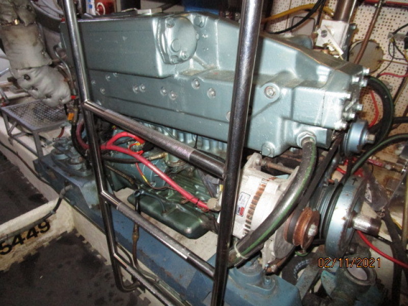 49' DeFever port main engine