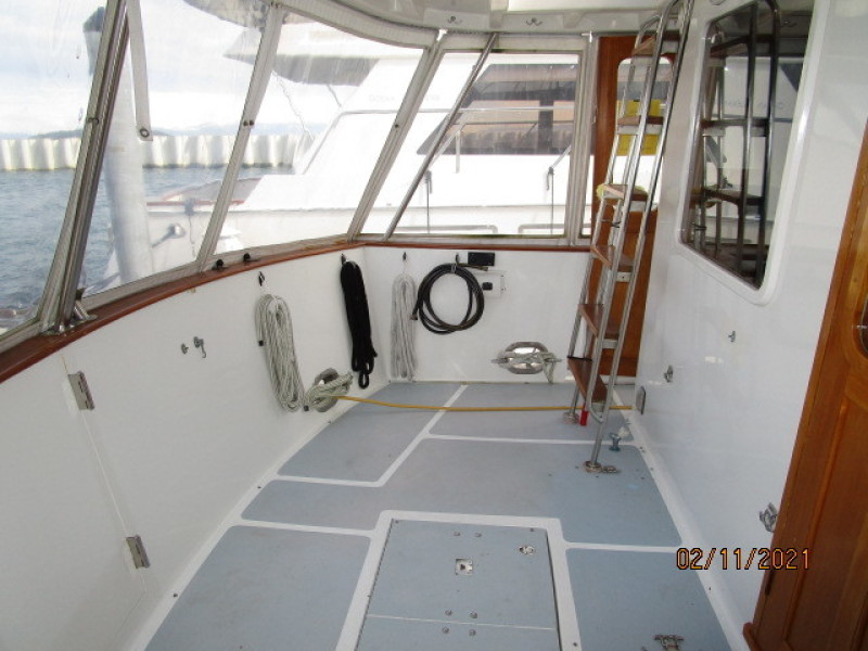 49' DeFever aftdeck port