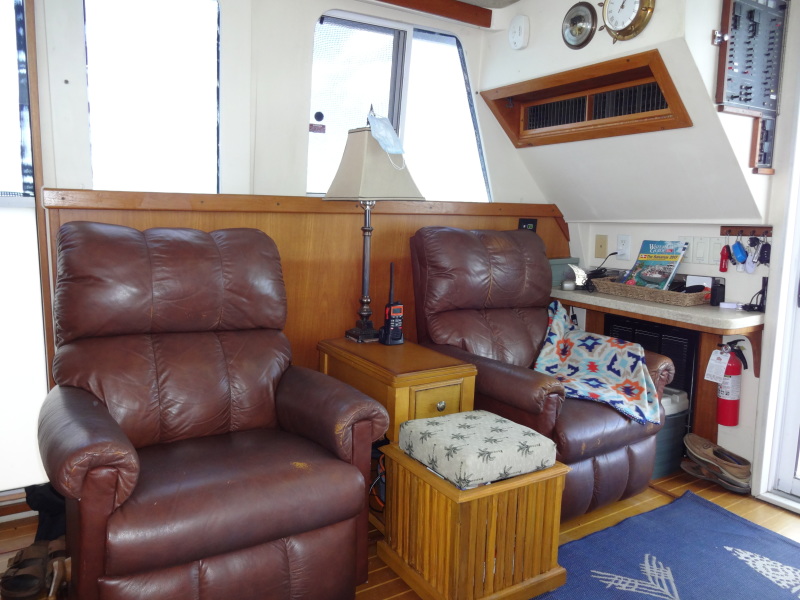 1999 Mainship 350
