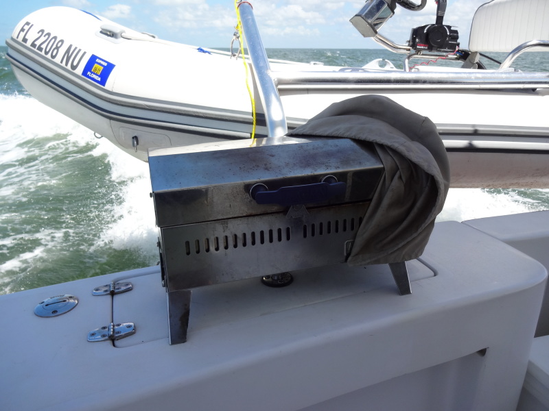 1999 Mainship 350