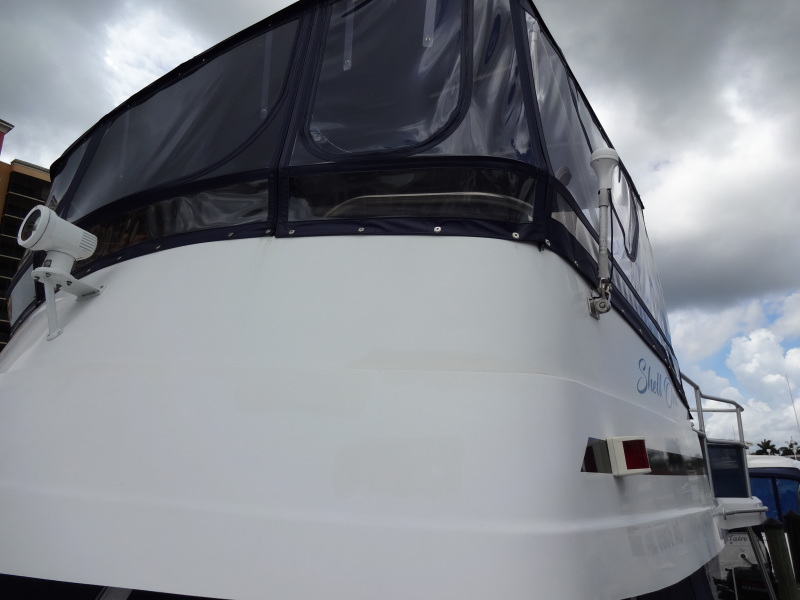 1999 Mainship 350