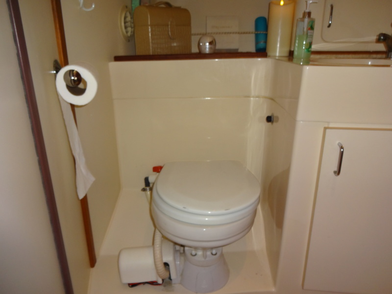 1999 Mainship 350