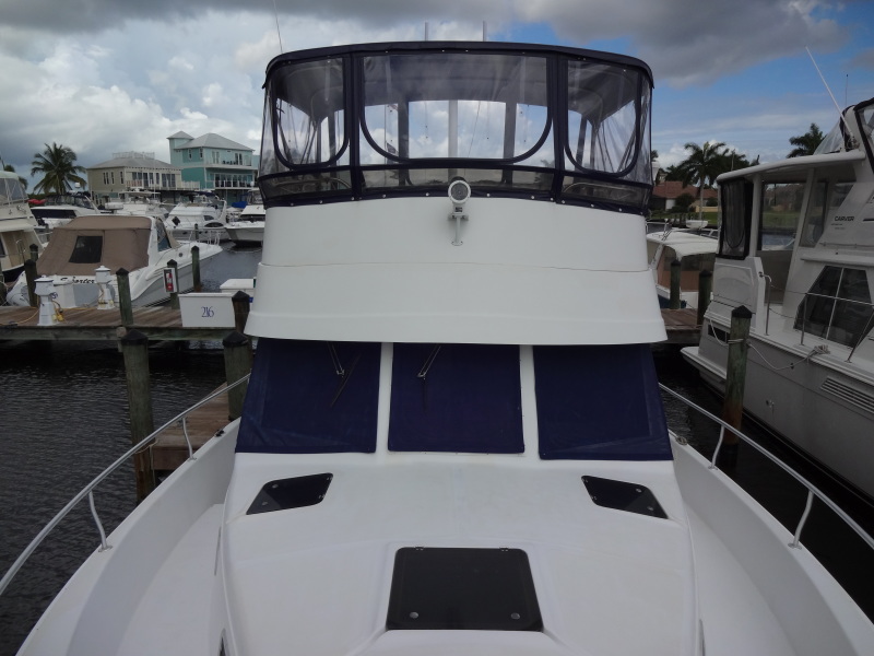 1999 Mainship 350