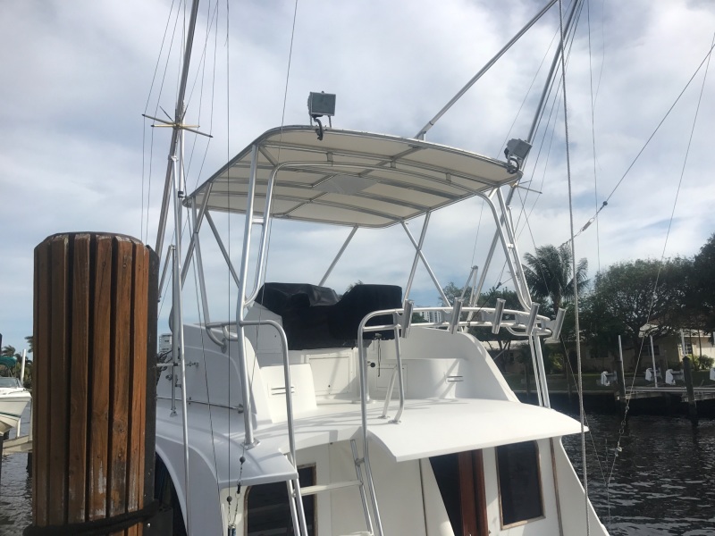 41' 1969 Hatteras 41 Convertible