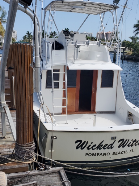 41' 1969 Hatteras 41 Convertible