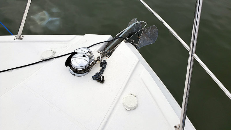 2006 Navigator 5300 Extended Deckhouse
