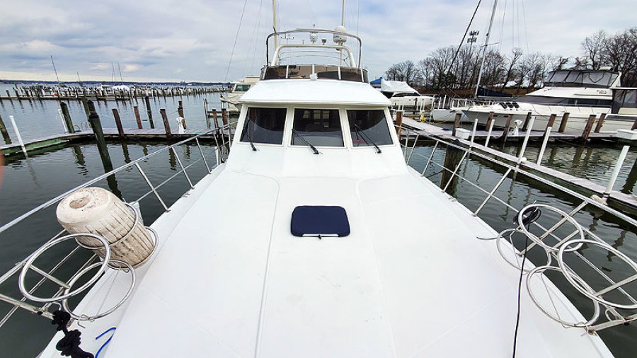 2006 Navigator 5300 Extended Deckhouse