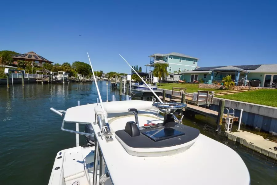 2015 Contender 25 Bay