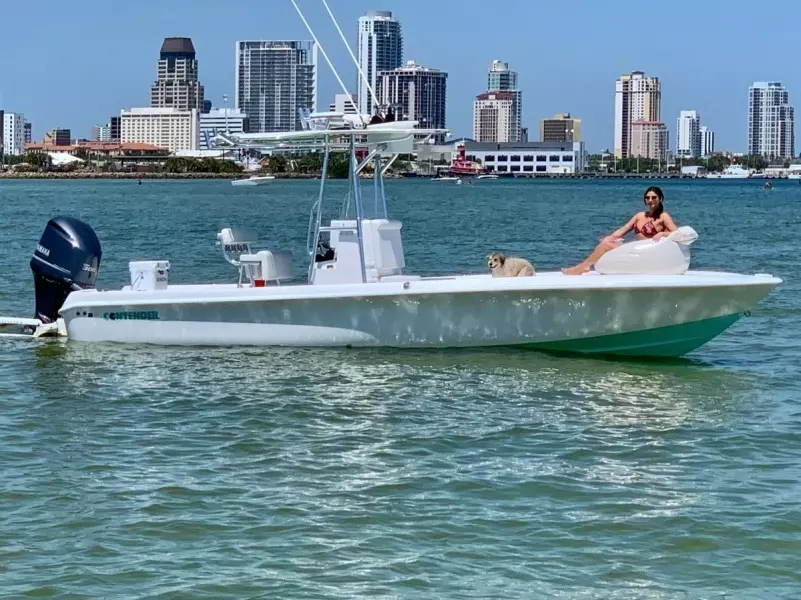 2015 Contender 25 Bay