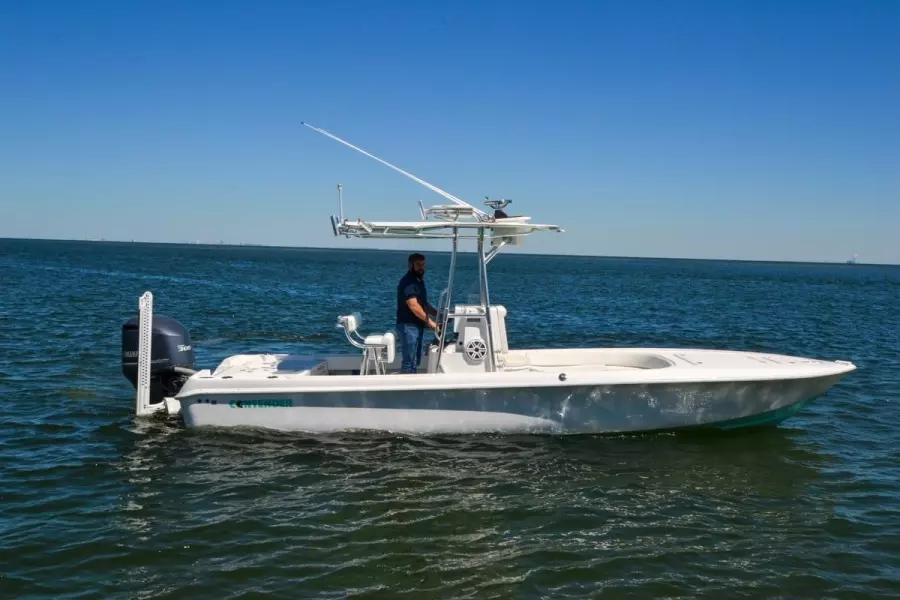 2015 Contender 25 Bay