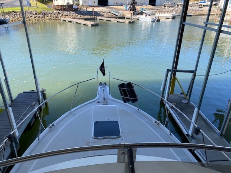 1994 Carver 300 Aft Cabin