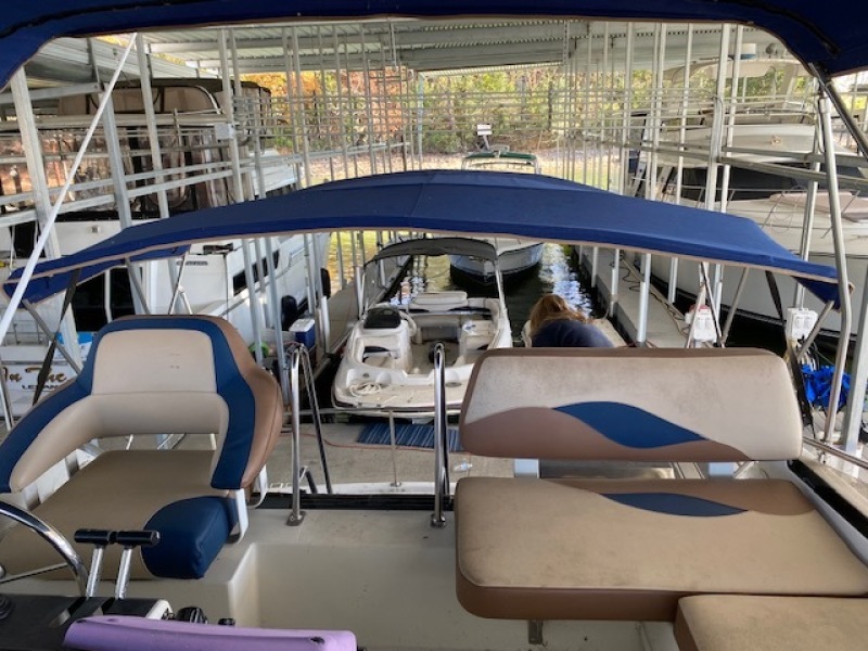 1994 Carver 300 Aft Cabin