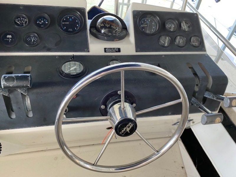 1994 Carver 300 Aft Cabin