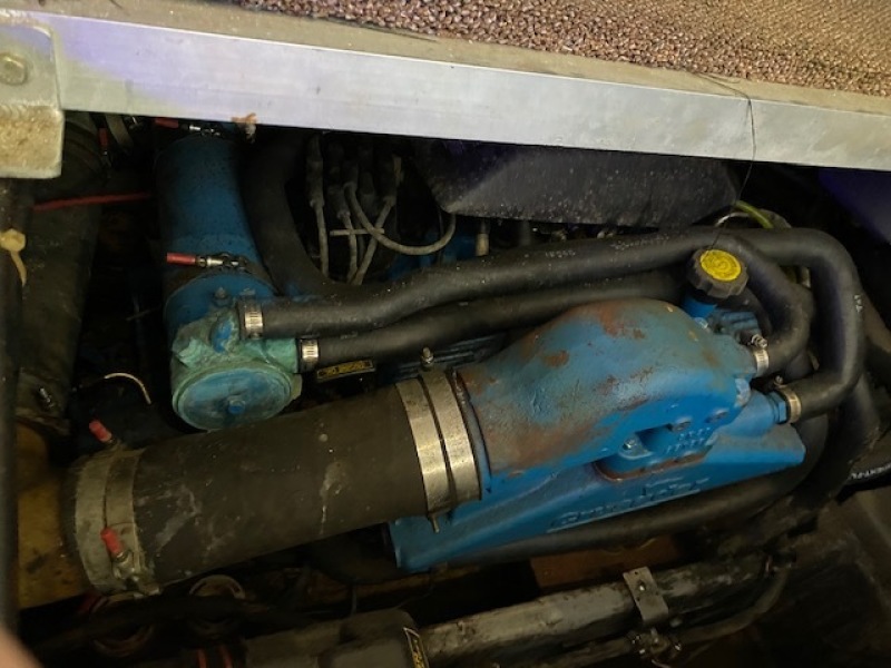 1994 Carver 300 Aft Cabin