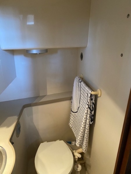 1994 Carver 300 Aft Cabin