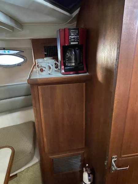 1994 Carver 300 Aft Cabin