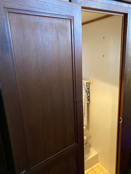 1994 Carver 300 Aft Cabin