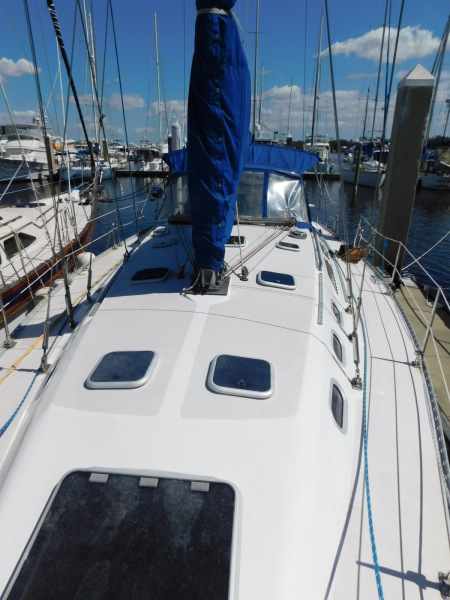 2001 Catalina 400