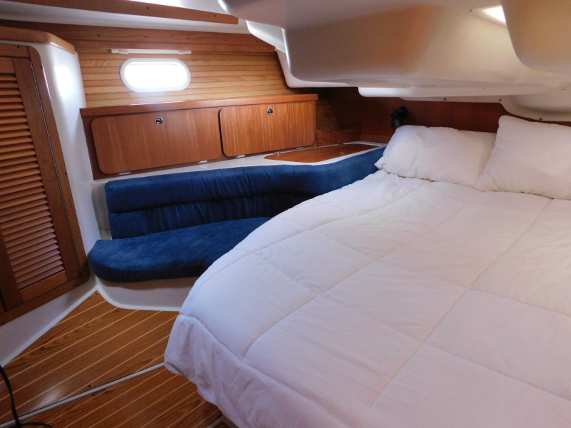 2001 Catalina 400