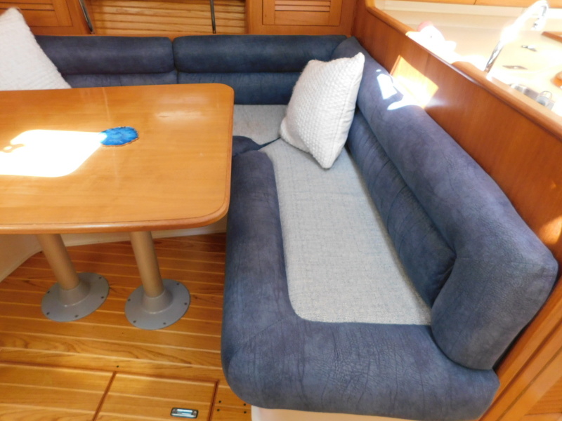 2001 Catalina 400