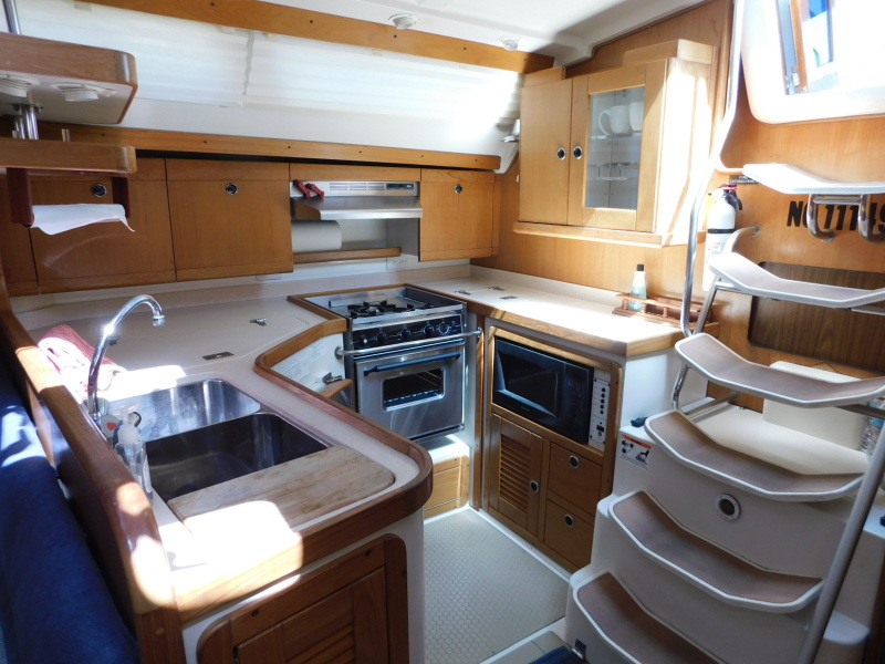 2001 Catalina 400