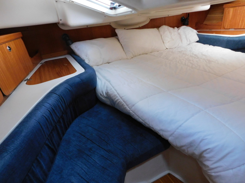 2001 Catalina 400