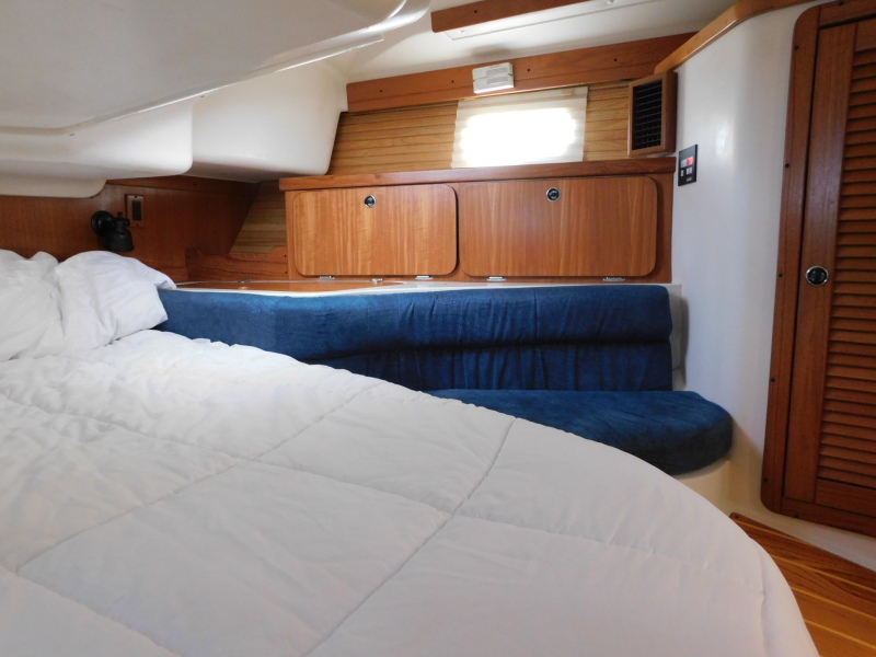2001 Catalina 400