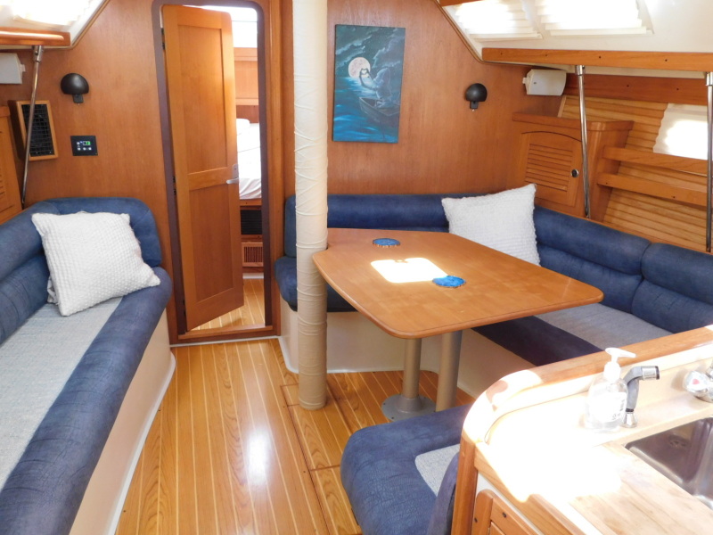 2001 Catalina 400